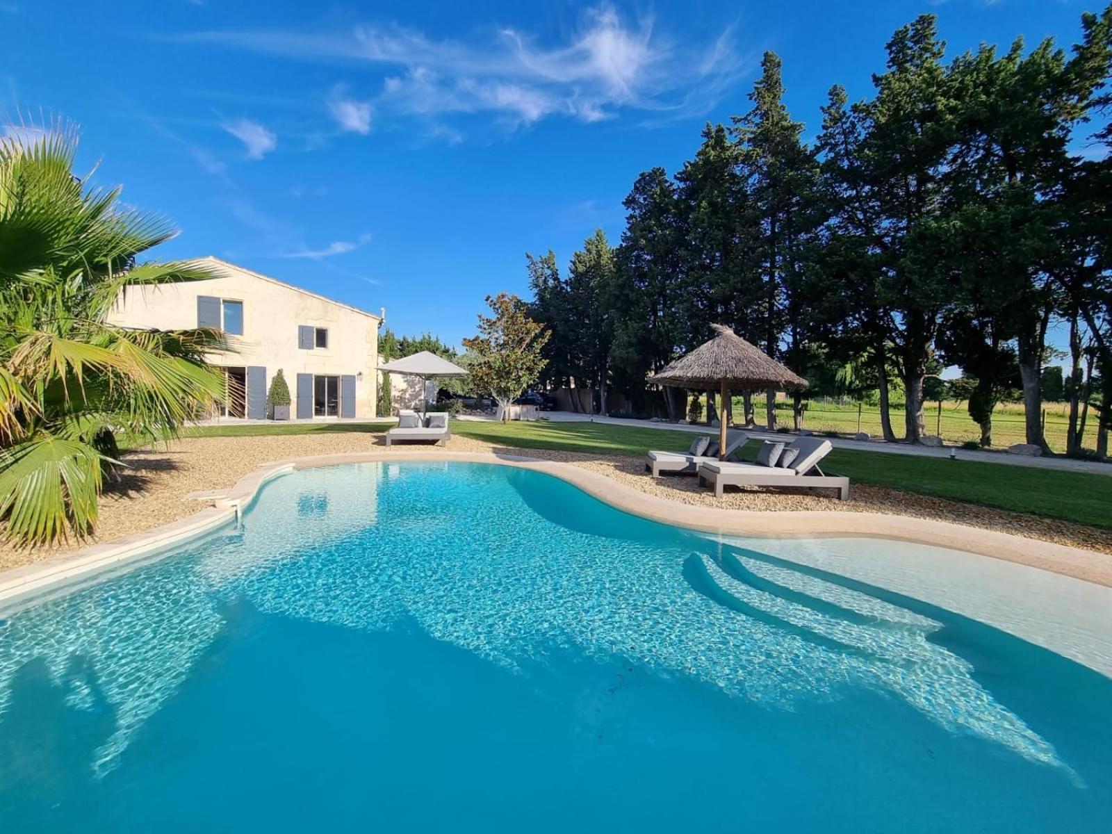 Mas Paloma Bed & Breakfast Rognonas Exterior photo