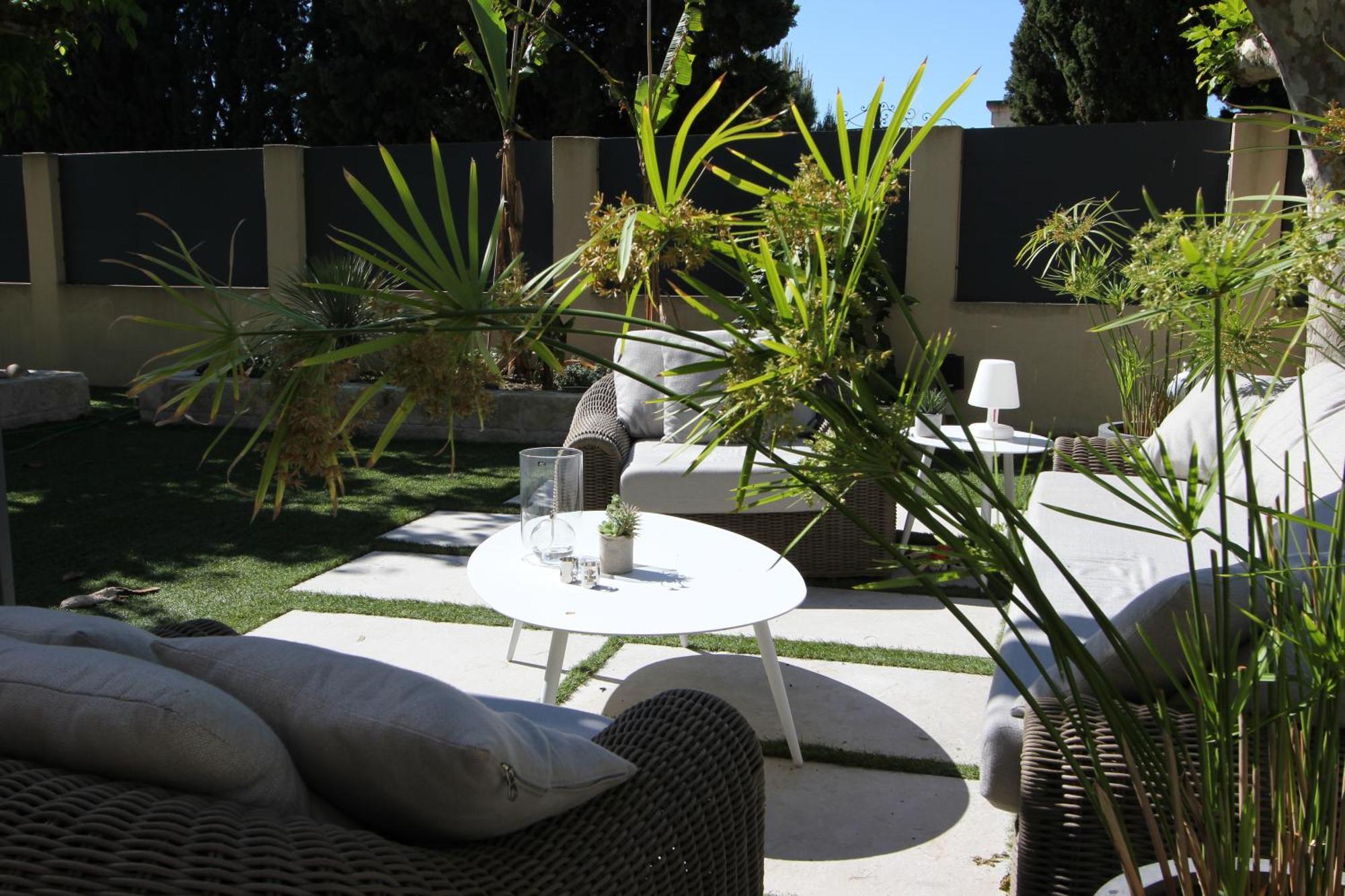 Mas Paloma Bed & Breakfast Rognonas Exterior photo