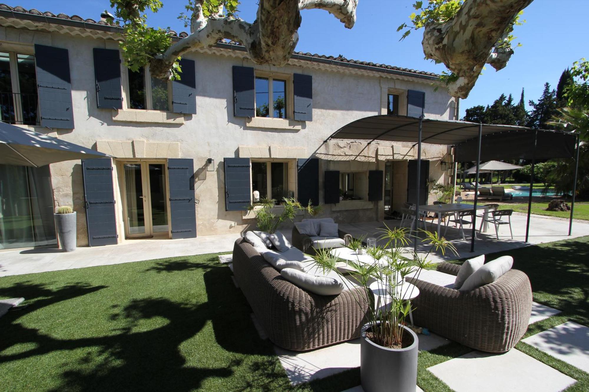 Mas Paloma Bed & Breakfast Rognonas Exterior photo