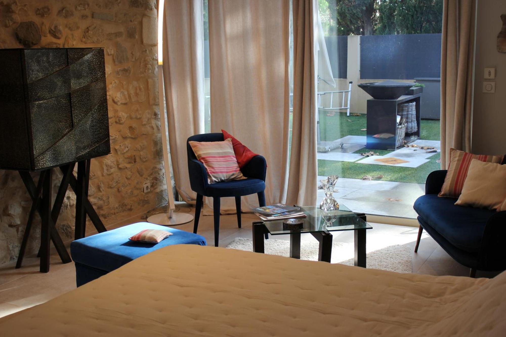 Mas Paloma Bed & Breakfast Rognonas Exterior photo
