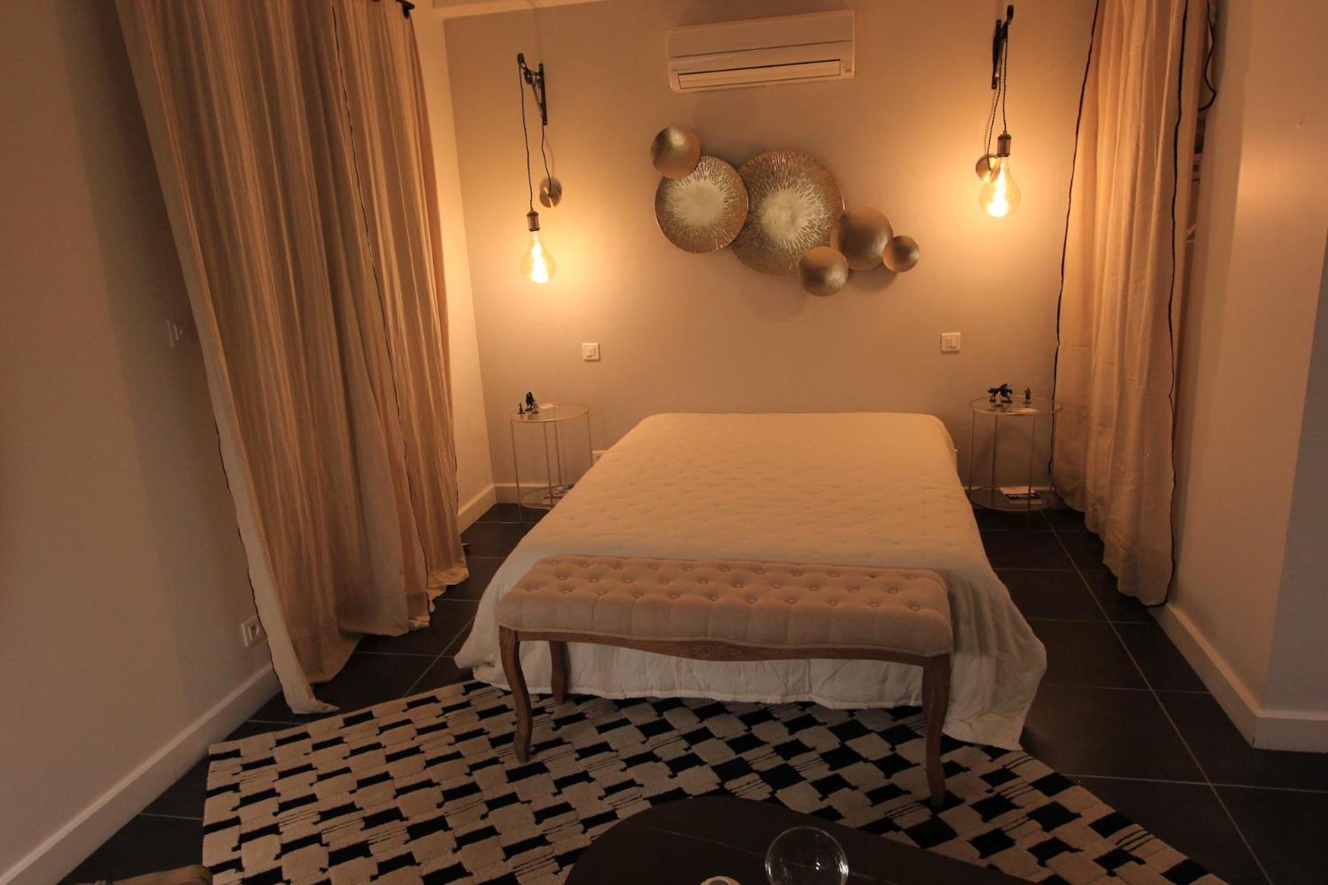 Mas Paloma Bed & Breakfast Rognonas Exterior photo
