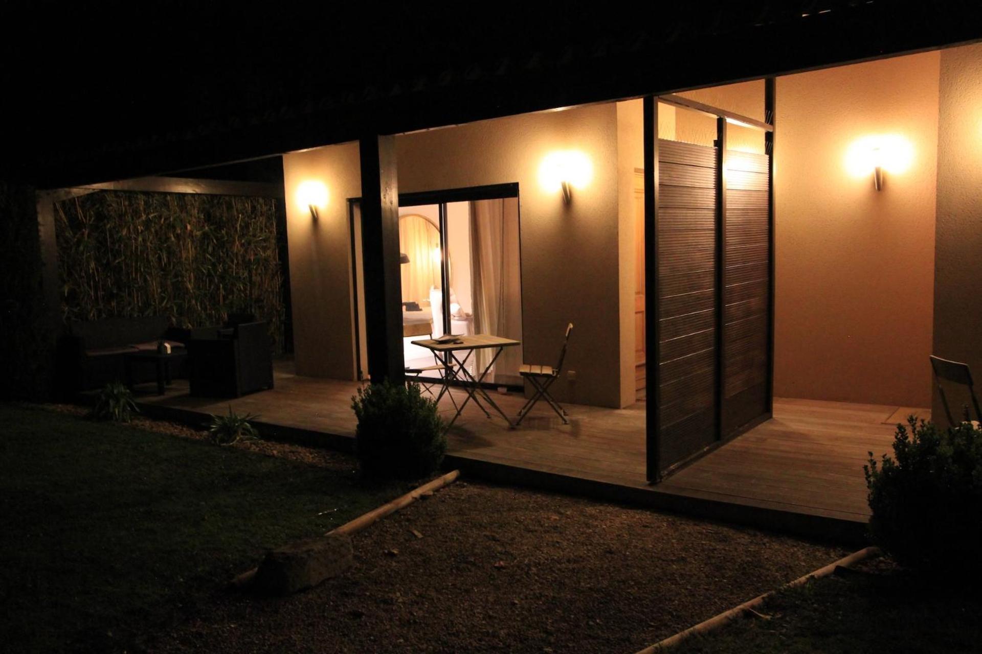 Mas Paloma Bed & Breakfast Rognonas Exterior photo