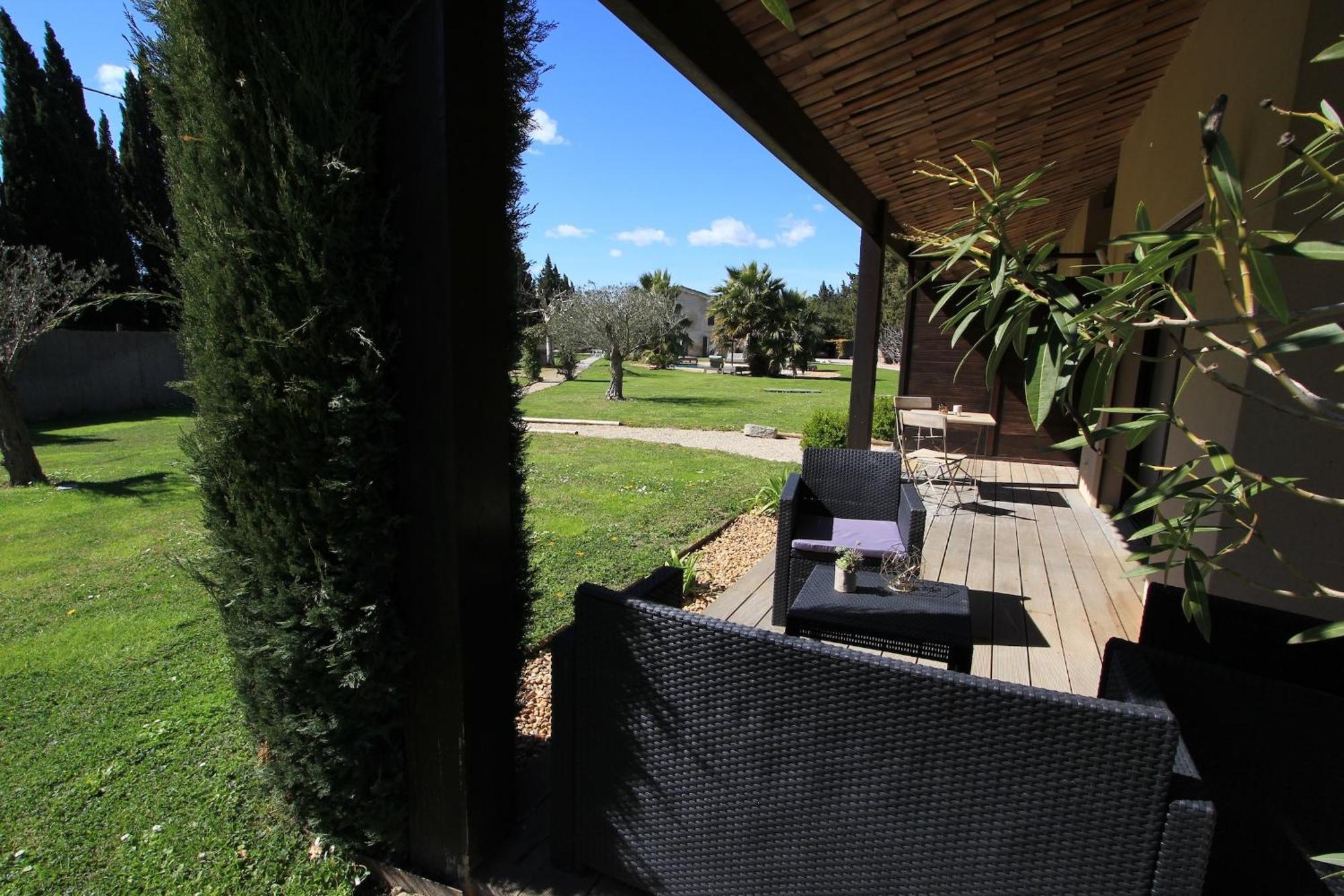 Mas Paloma Bed & Breakfast Rognonas Exterior photo