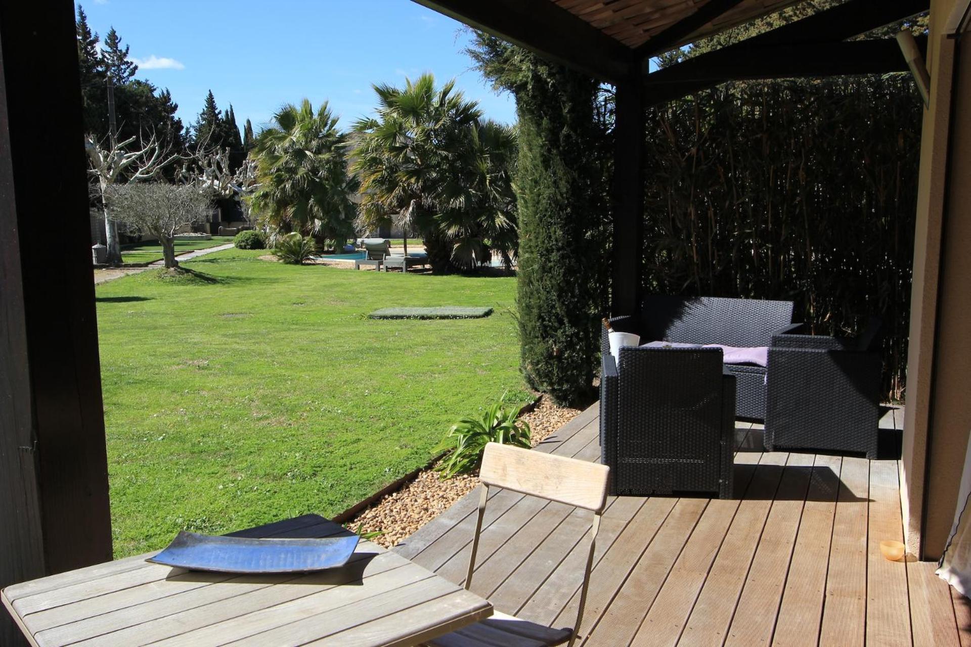 Mas Paloma Bed & Breakfast Rognonas Exterior photo