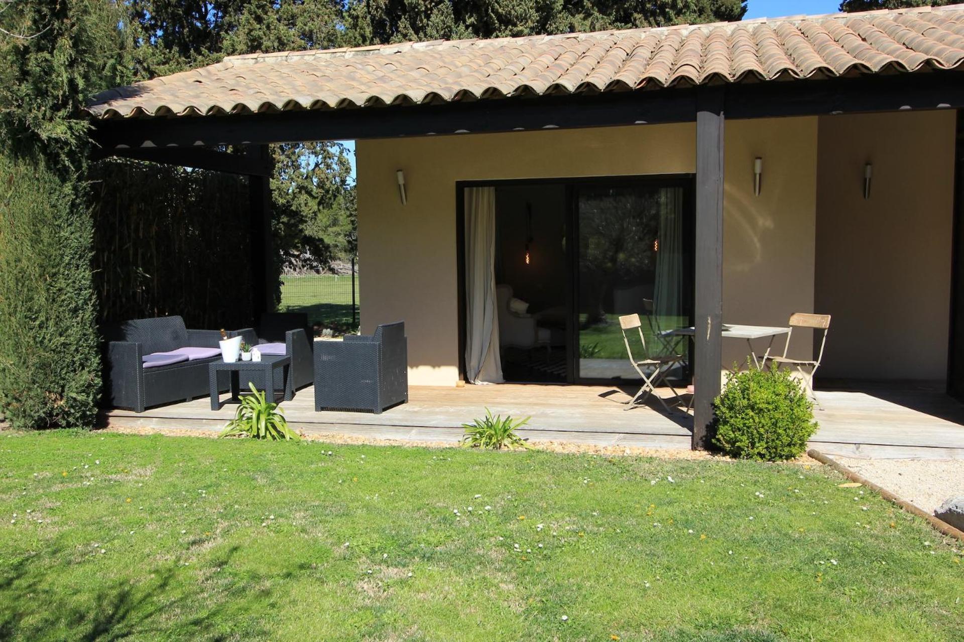 Mas Paloma Bed & Breakfast Rognonas Exterior photo